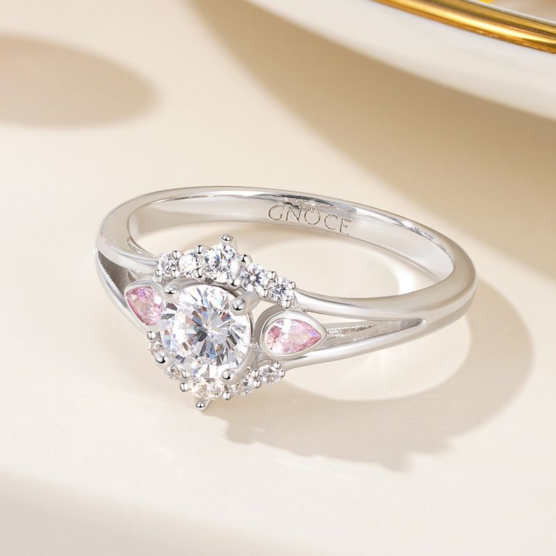 Round-cut Promise Ring