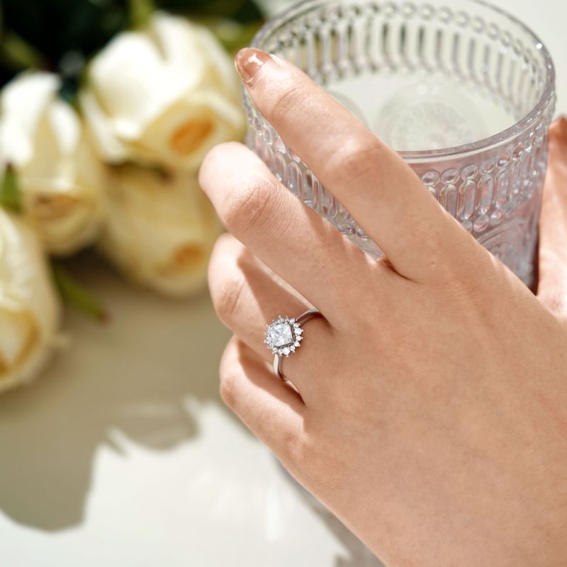 Square-cut Promise Ring