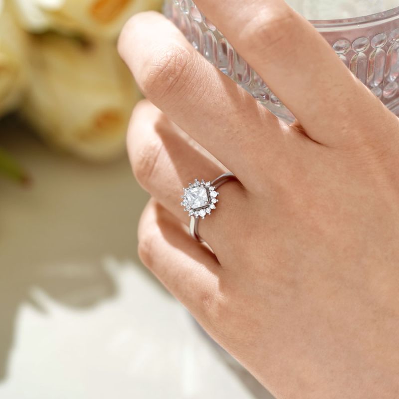 Square-cut Promise Ring