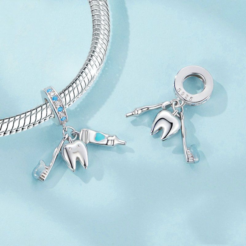 Teeth Brushing Triple Pendant