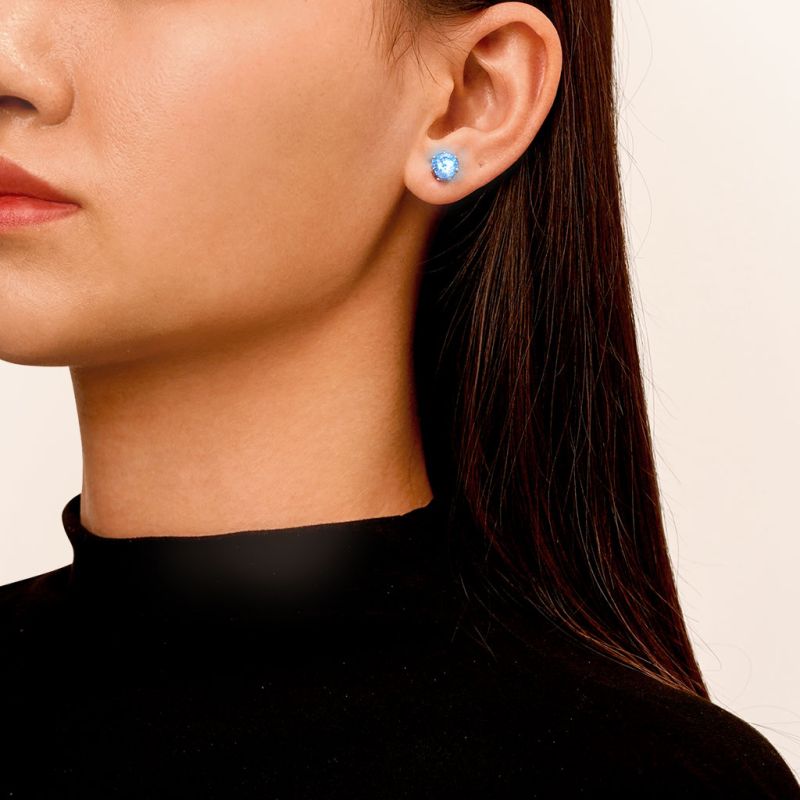 Blue Light-up Stud Earring