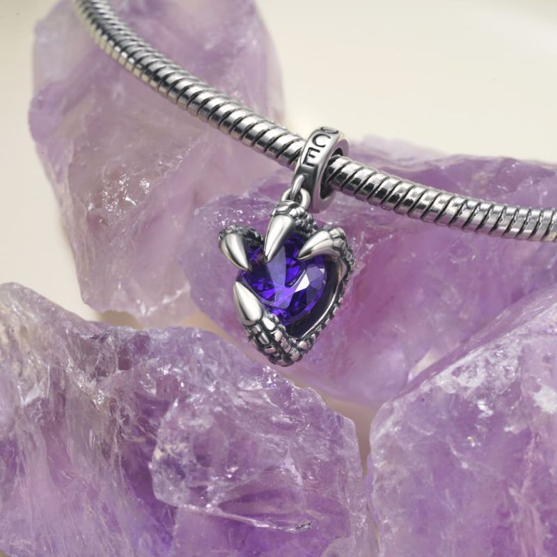 Dragon Claw Pendant