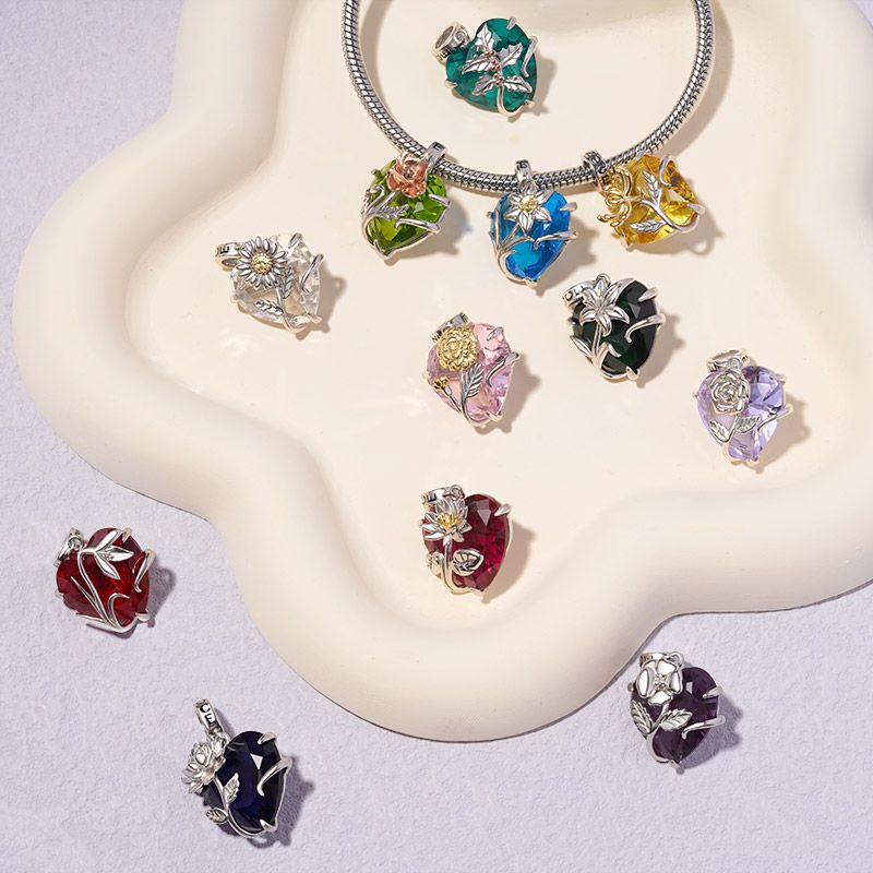 Delicacy Birthday Flowers Pendant