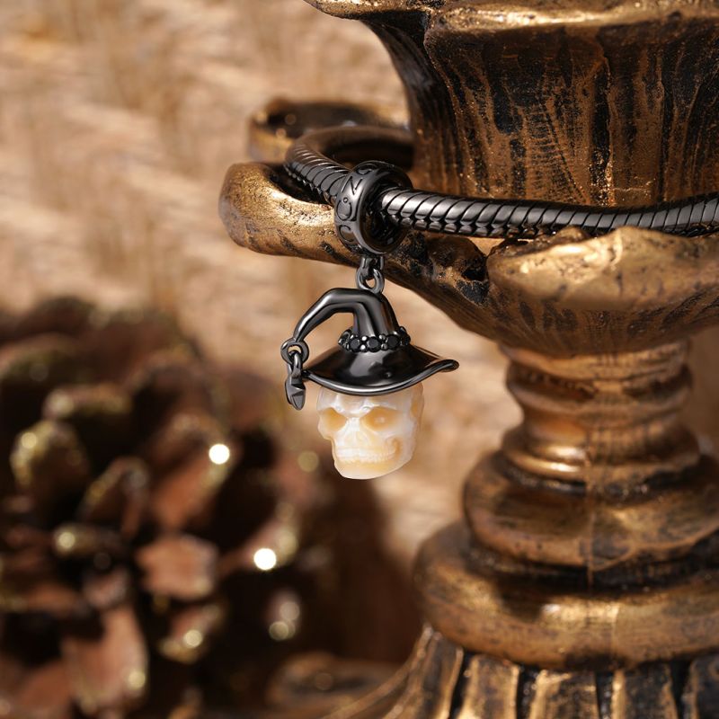 Natural Pearl Horror Skull Pendant