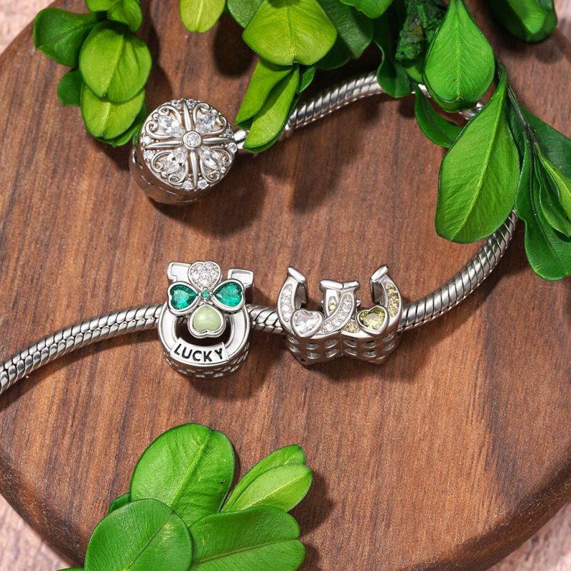 Double Horseshoe Personalized Charm