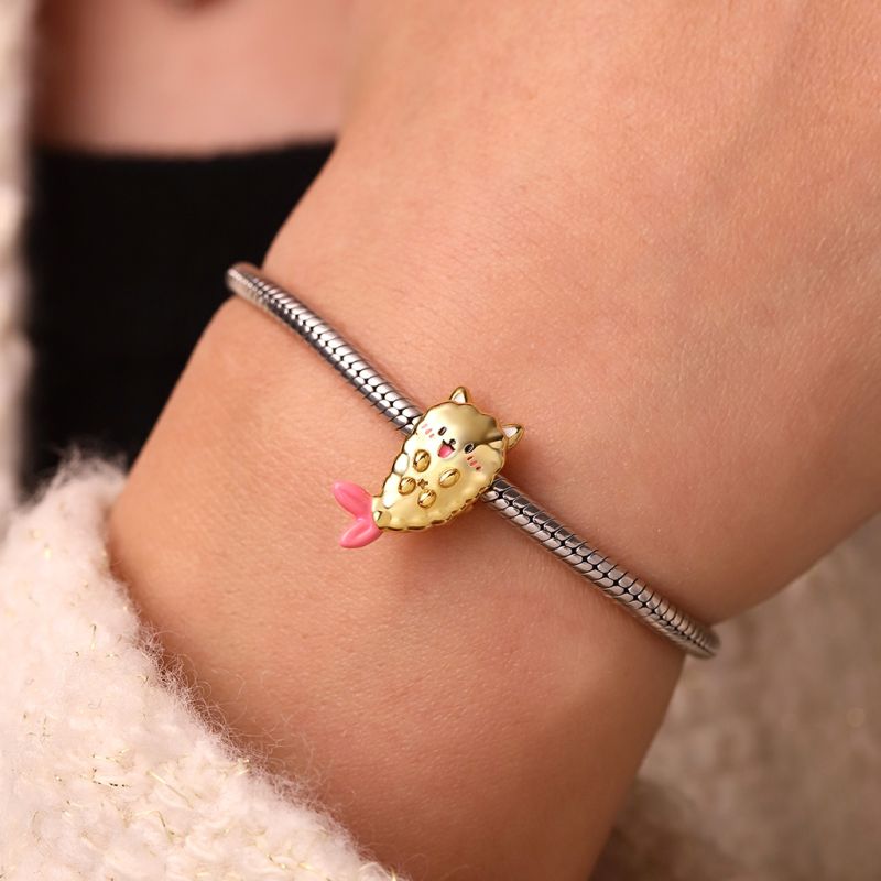 Pupura Charm