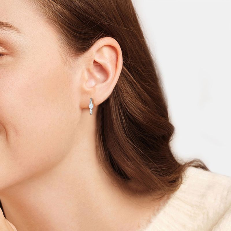 Twisted C-hoop Earrings