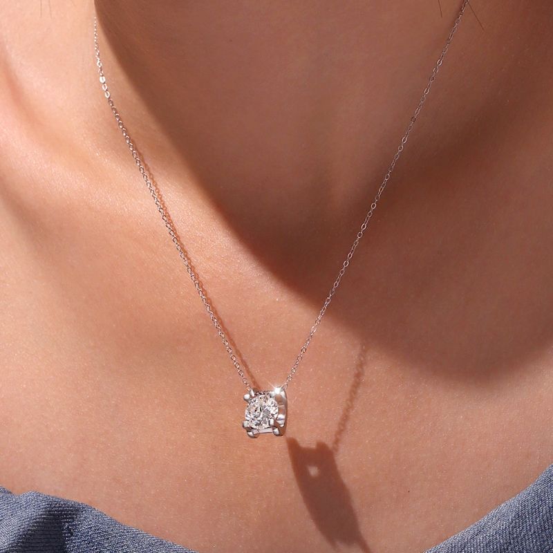 Dazzling 1ct VVS Moissanite Necklace