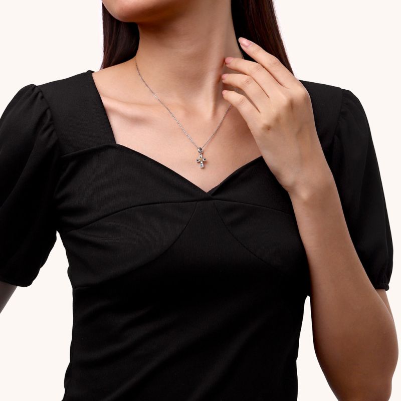 Love Mom Cross Pendant