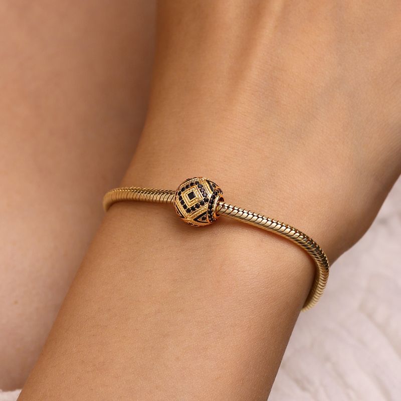 Geometric Elements Charm