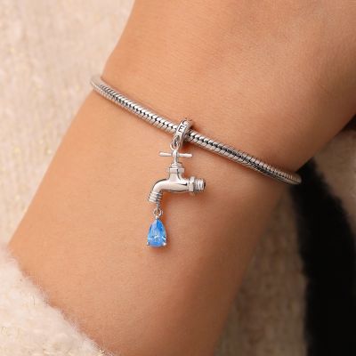 Faucet with Diamond Drip Pendant