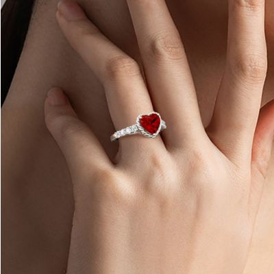 Heart Vintage Cathedral Ring