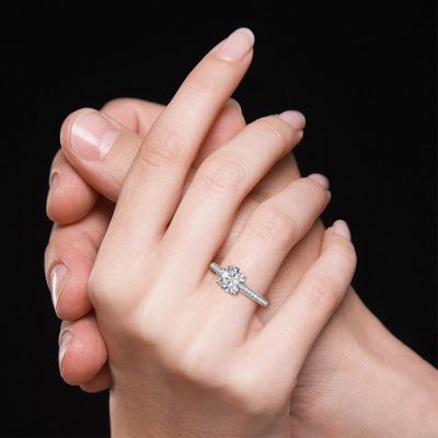 Round Cut Cathedral Engagement Ring