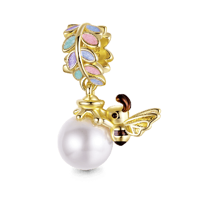 Pearl Bee Pendant