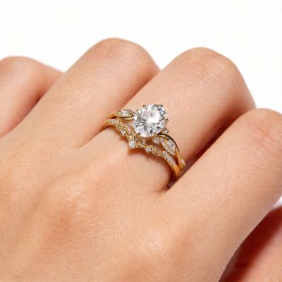 Oval-Cut Engagement Ring Set