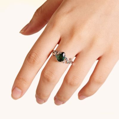 Pear-Cut Engagement Ring
