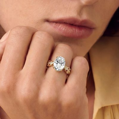 Twisted Band Oval-Cut Ring