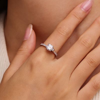 Snoopy Carrying Moissanite Ring