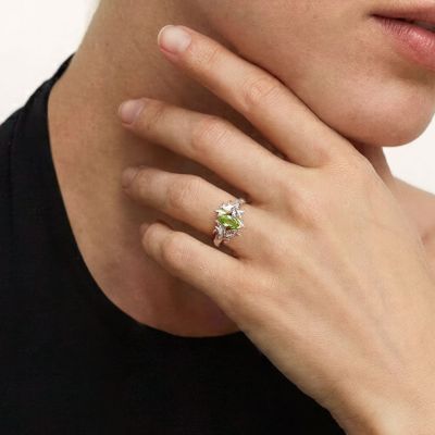 Leaf & Vine Marquise-Cut Ring
